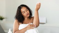 Kış Mevsiminde Kuru Dirseklere Bakım Yapmanın 5 Yolu