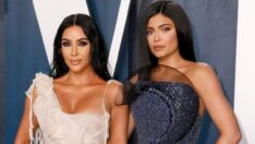 Kylie Jenner ve Kim Kardashian’ın “kıyafet” atışması gündem oldu