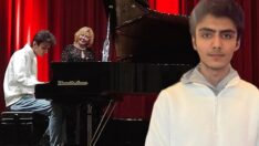 Piyanist kurye Muharrem Can İncir, bu kez sahnede çaldı