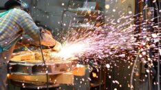 Sanayi üretiminde yüksek teknolojinin payı azalıyor