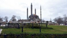 Selimiye’nin 594 penceresi de değişiyor