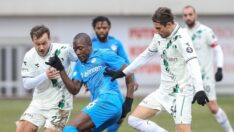 Tuzlaspor Sakaryaspor maçında uzatmada üç puan