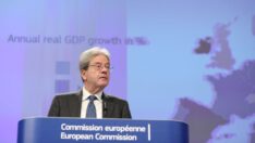 AB büyüme beklentisini yükseltti, enflasyon beklentisini düşürdü