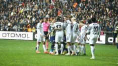 Adana Demirspor-Fenerbahçe maçında tartışmalı pozisyonlar