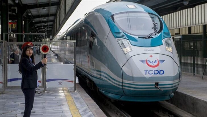 Depremler nedeniyle bazı tren seferlerine ara verildi