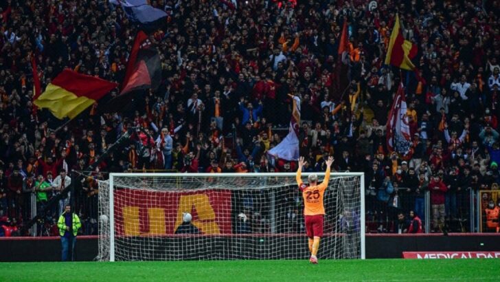 Galatasaray’ın evinde stres var