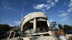 Hz. İsa’nın elçilerinin mezarlarının bulunduğu cami de meclis binası da yıkıldı