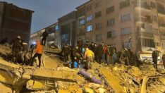 Kahramanmaraş’ta enkazdan 8 güreşçi kurtarıldı