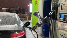 Robot teknolojisini benzin istasyonunda kullandılar