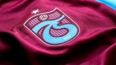 ‘Türkiye’ yazılı topa vurmayan çocuğa Trabzonspor’dan hediye