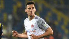 Umut Nayir isyan etti! ‘Ülkenin geleceğini karanlığa sürüklediniz’