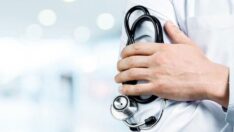 AKP’nin kanun teklifi hekimleri kızdırdı: Sizin derdiniz ne?