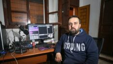 Hatay’ın en eski özel radyosu ev stüdyoda tekrar yayına başladı