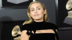 Ünlü şarkıcı Miley Cyrus sansüre uğradı