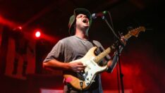 Çılgın müzisyen: 199 şarkılık albüm yayınladı