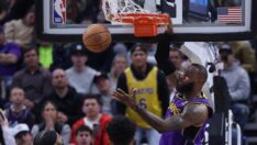 NBA’de uzatmaya giden maçı Lakers, LeBron’un basketiyle kazandı