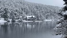 Gölcük Tabiat Parkı’ndan kar manzaraları