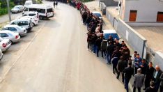 1 kilometrelik bayramlaşma kuyruğu