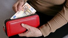 Almanya’da emekliye enflasyonu aşan zam