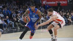 Anadolu Efes 45 sayı farkla Euroleague’de play-in biletini kaptı