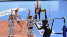 Arkas Spor Bursa Büyükşehir Belediyespor’u yenerek seride öne geçti