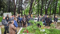 Atilla Özdemiroğlu mezarı başında anıldı