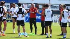 Beşiktaş’ta yeni yüzler: Serdar Topraktepe’den gençlere büyük şans