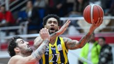 Fenerbahçe Beko deplasmanda Aliağa Petkimspor’u farklı mağlup etti
