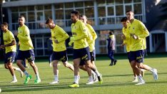 Fenerbahçe, Konferans Ligi çeyrek finalinde Olympiakos ile karşılaşacak