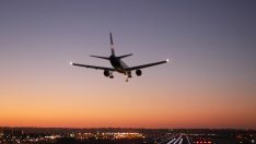 İran’ın İsrail saldırısı sonrası hava yolu şirketleri onlarca uçuşu iptal etti