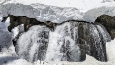 Karlar eridi, Bazgiret Şelalesi coştu