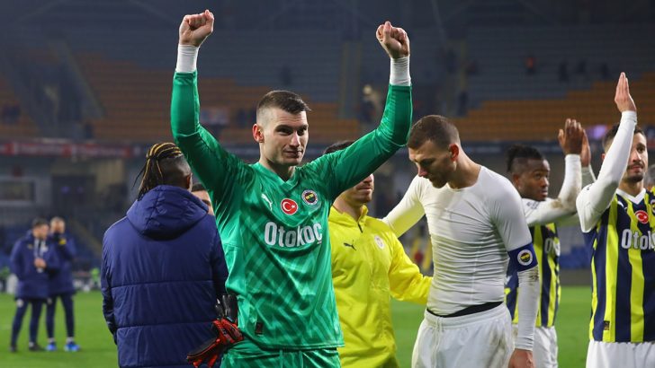 Livakovic Trabzonspor maçı sonrası gitmek istedi!