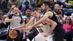 NBA’de gecenin maçı: Warriors, Lakers’ı deplasmanda mağlup etti