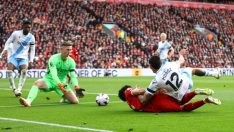 Premier Lig’de Liverpool’a bir darbe daha!