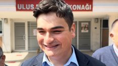 Şirinler köyünün 20 yaşındaki muhtarı mazbatasını aldı