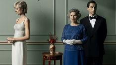 The Crown yıldızı Imelda Staunton hâlâ kraliçe gibi giyiniyor