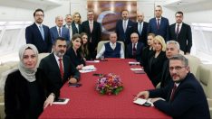 Uçakta açıkladı: Maaşları ne kadar artırırsanız arttırın…