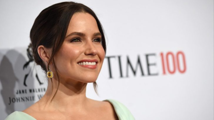 Ünlü oyuncu Sophia Bush eşcinsel olduğunu açıkladı