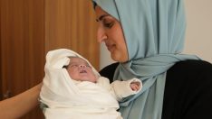 Bebeğine Anneler Günü’nde kavuştu