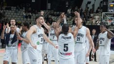 Beşiktaş Emlakjet, Manisa’yı yenerek seride 1-0 öne geçti