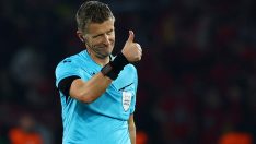 Daniele Orsato, PSG-Dortmund maçı sonrası gözyaşlarını tutamadı