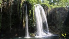 Düden Şelalesi atıklardan arındırıldı