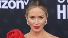 Emily Blunt öpüştüğü bazı aktörlerin midesini bulandırdığını itiraf etti