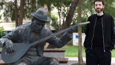 Evgeny Grinko, ‘Uzun İnce Bir Yoldayım’ı yorumladı