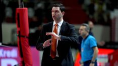 Ferhat Akbaş sözleşme yeniledi