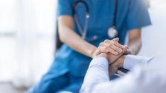 Hayatının sonuna gelen kişilerde görülen ölüm hırıltısının sebebini açıkladı