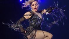 Madonna tarih yazdı… Paraya para demiyor