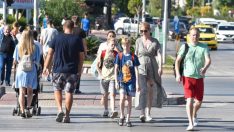 Ruslar Antalya’yı terk ediyor