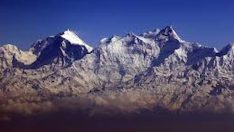 Himalayalar’dan 11 ton çöp ve 4 ceset çıktı