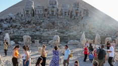 Nemrut’u bayramda 8 bin kişi ziyaret etti